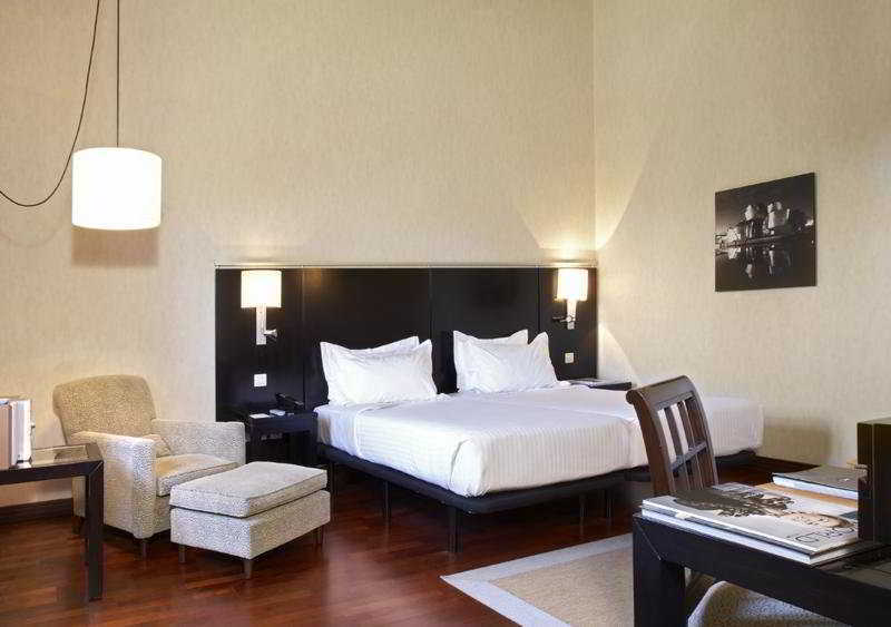Ac ホテル パラシオ デ サンタ アナ バリャドリド 部屋 写真 A room at the hotel